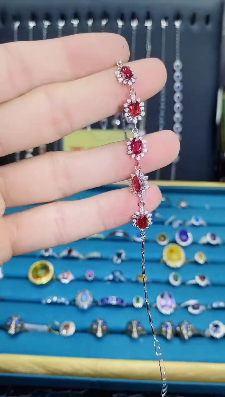 【闪购商品】石榴石手链银S925镶嵌1121