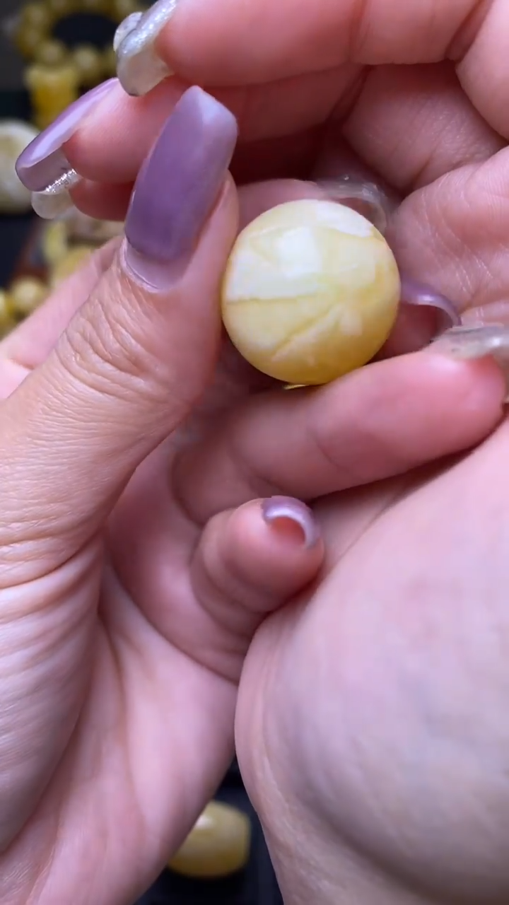 【闪购商品】琥珀裸石未镶嵌葵. 46