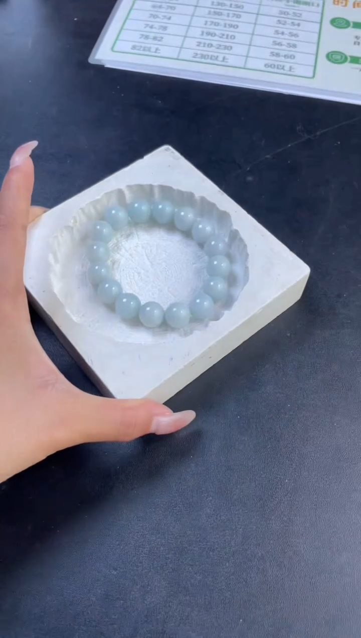 【闪购商品】翡翠手串未镶嵌010多样性发一
