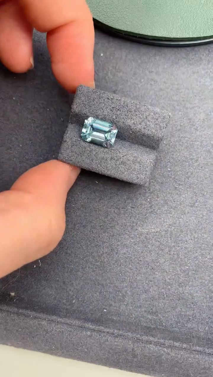 【闪购商品】海蓝宝石裸石未镶嵌2.8ct海蓝宝