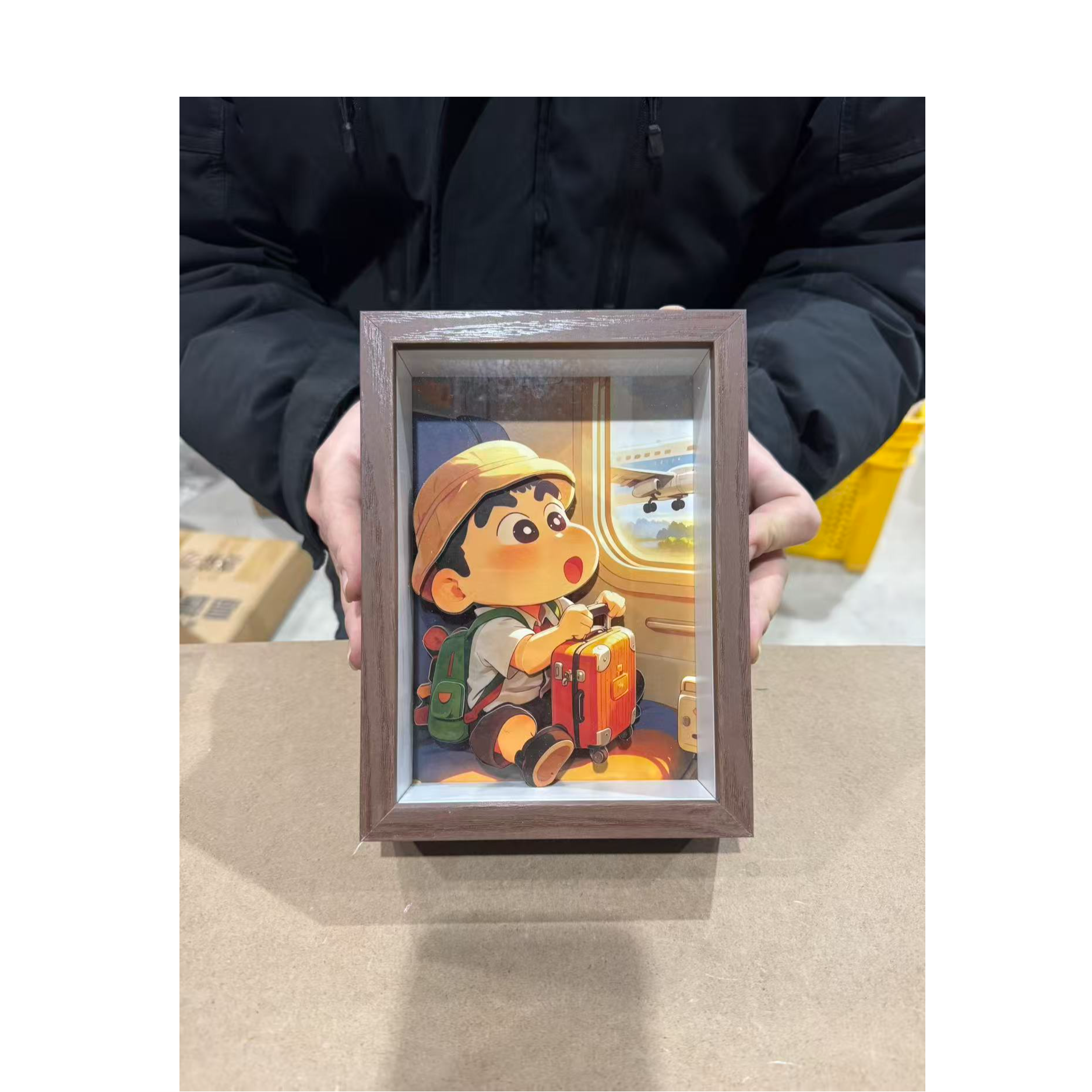 蜡笔小新旅行7寸多层纸雕相框摆台305