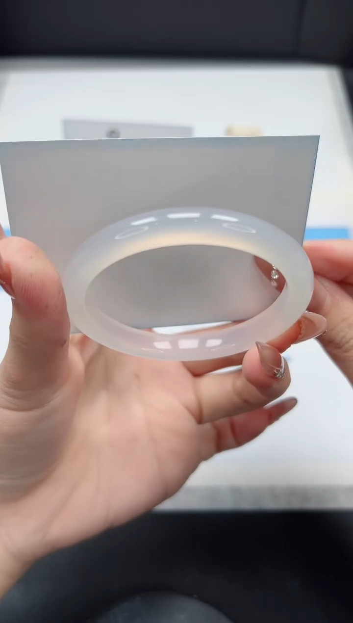 【闪购商品】石英质玉手镯未镶嵌378/55.2荔枝