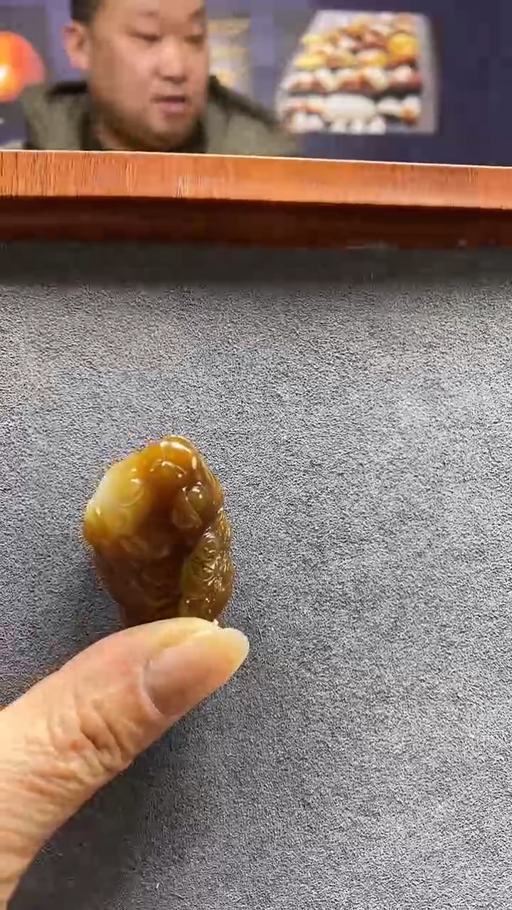 【闪购商品】和田玉（糖玉）吊坠(不含链)未镶嵌精品和田玉金蟾