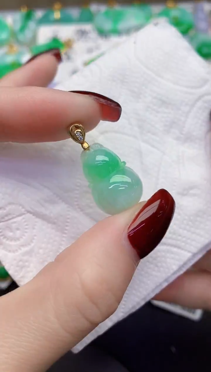 颈饰未镶嵌翡翠缅甸天然翡翠a货