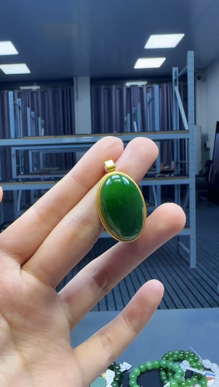 和田玉18K金镶嵌挂件1