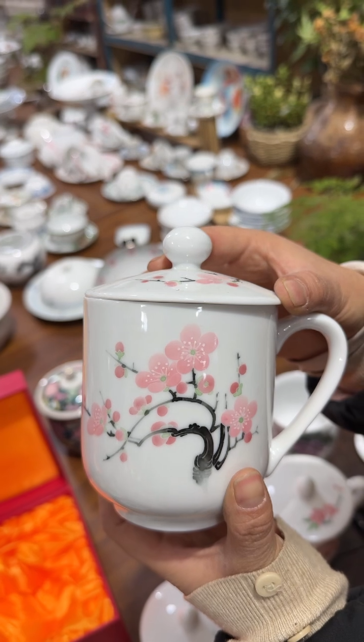 【闪购商品】摆件办公杯300毫升微瑕介意勿拍