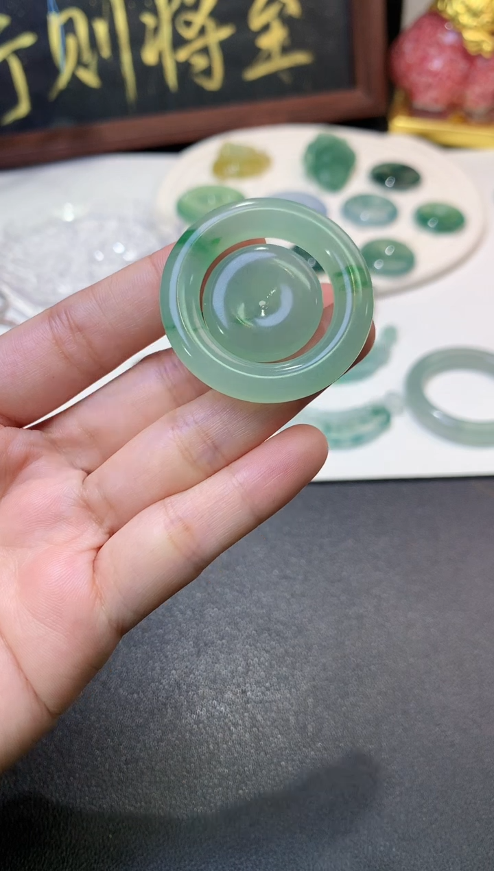 未镶嵌定制翡翠毛货