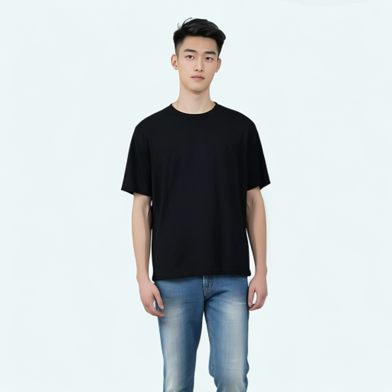 99新 BURBERRY/博柏利 12318272 刺绣logo圆领短袖T恤 黑色 S码