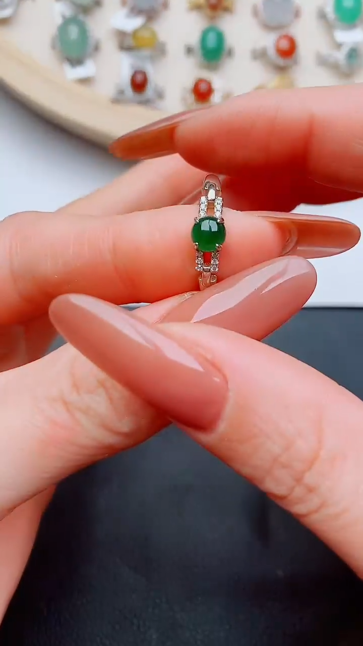 银S925镶嵌戒指翡翠...