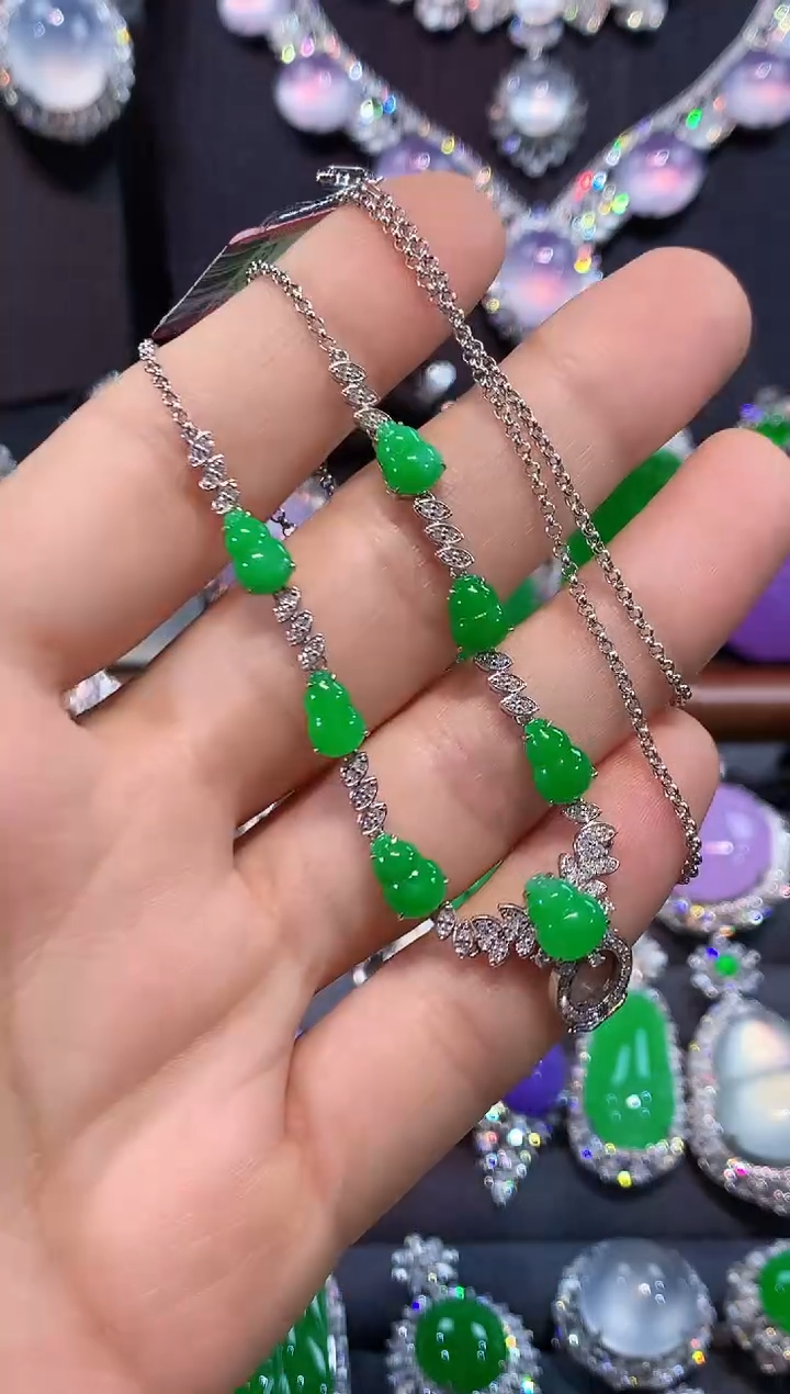 项链18K金镶嵌翡翠套链