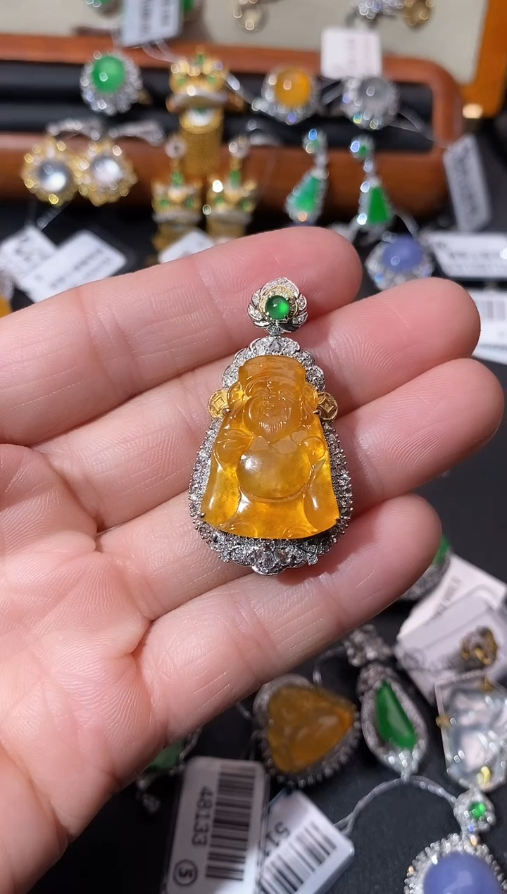 【闪购商品】翡翠吊坠(不含链)18K金镶嵌吊坠