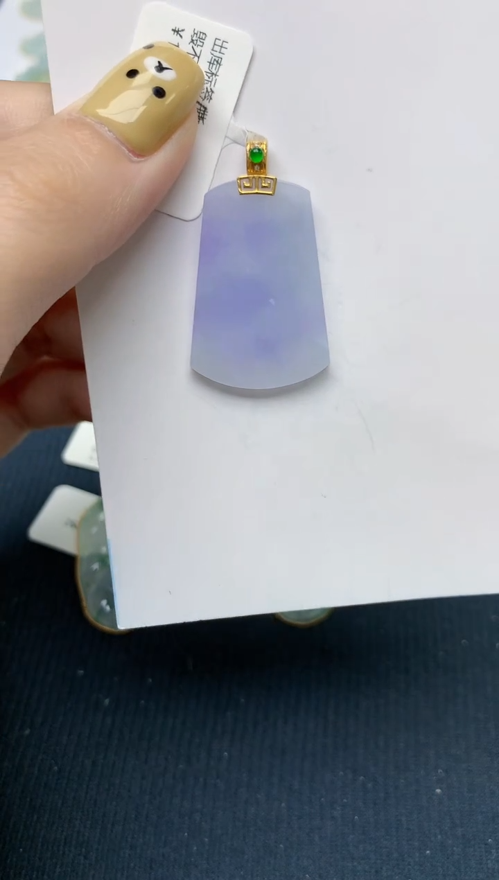 翡翠18K金镶嵌颈饰天然翡翠A货