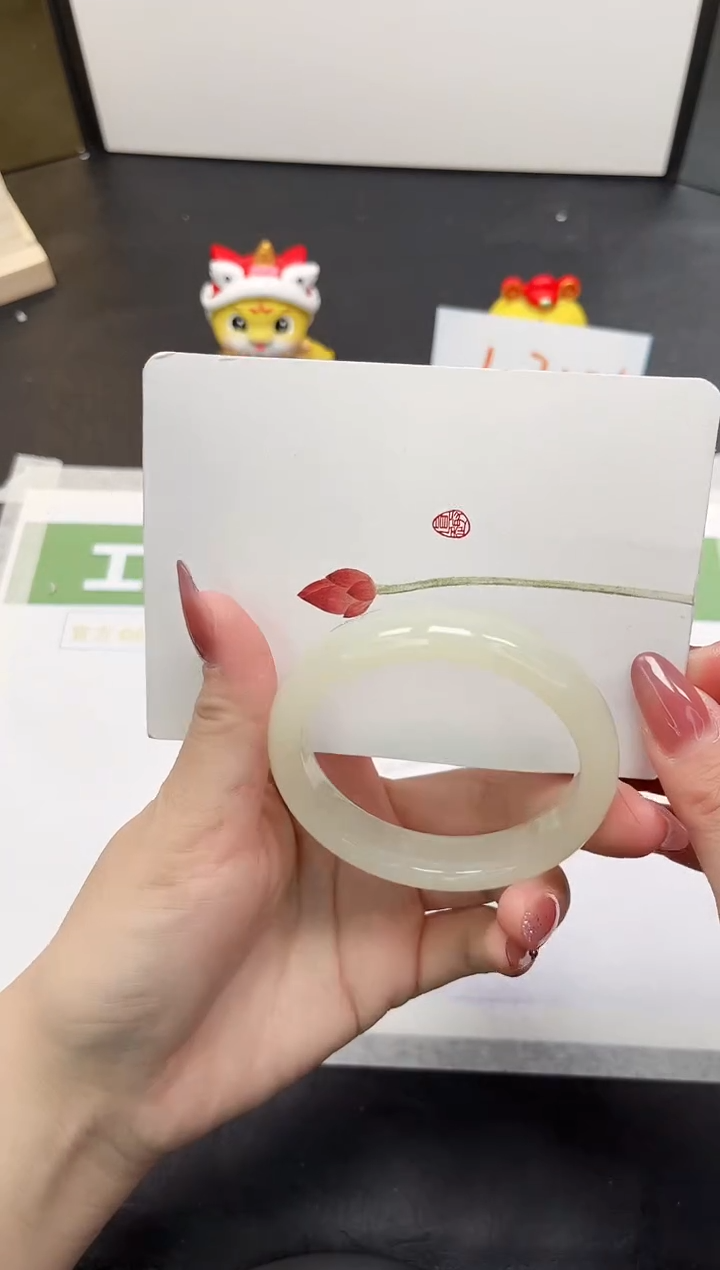 【闪购商品】石英质玉手镯未镶嵌309-55.8