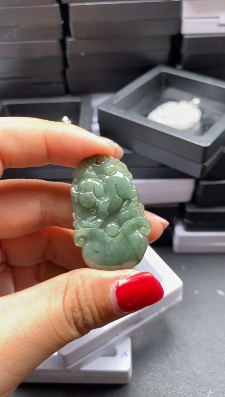 【闪购商品】翡翠未镶嵌吊坠(不含链)39480