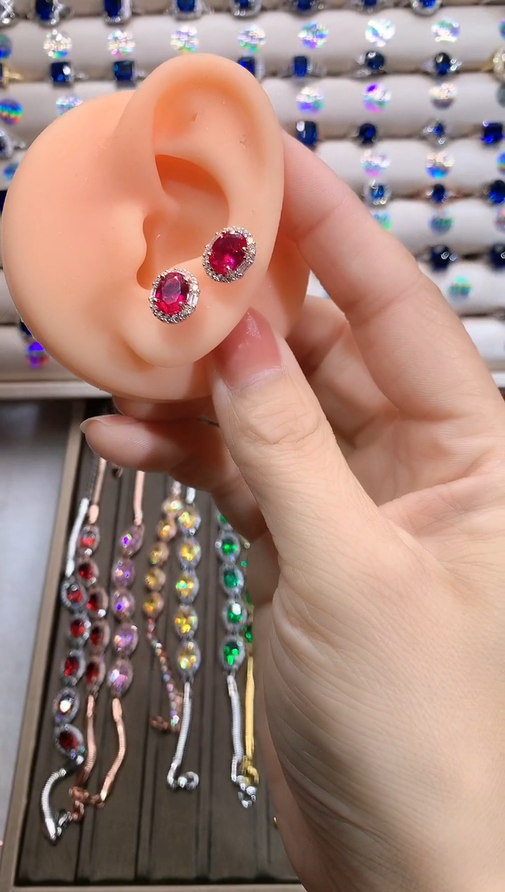 【闪购商品】红宝石耳饰银S925镶嵌玫瑰金6.8