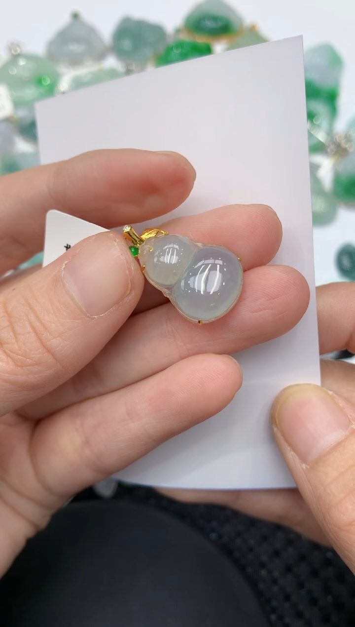 【闪购商品】翡翠颈饰18K金镶嵌11111111111