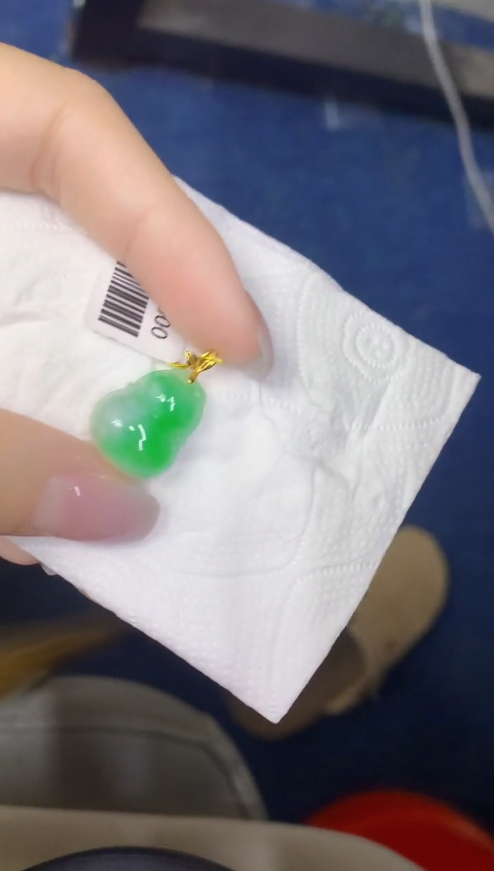 颈饰18K金镶嵌翡翠缅甸天然翡翠A货