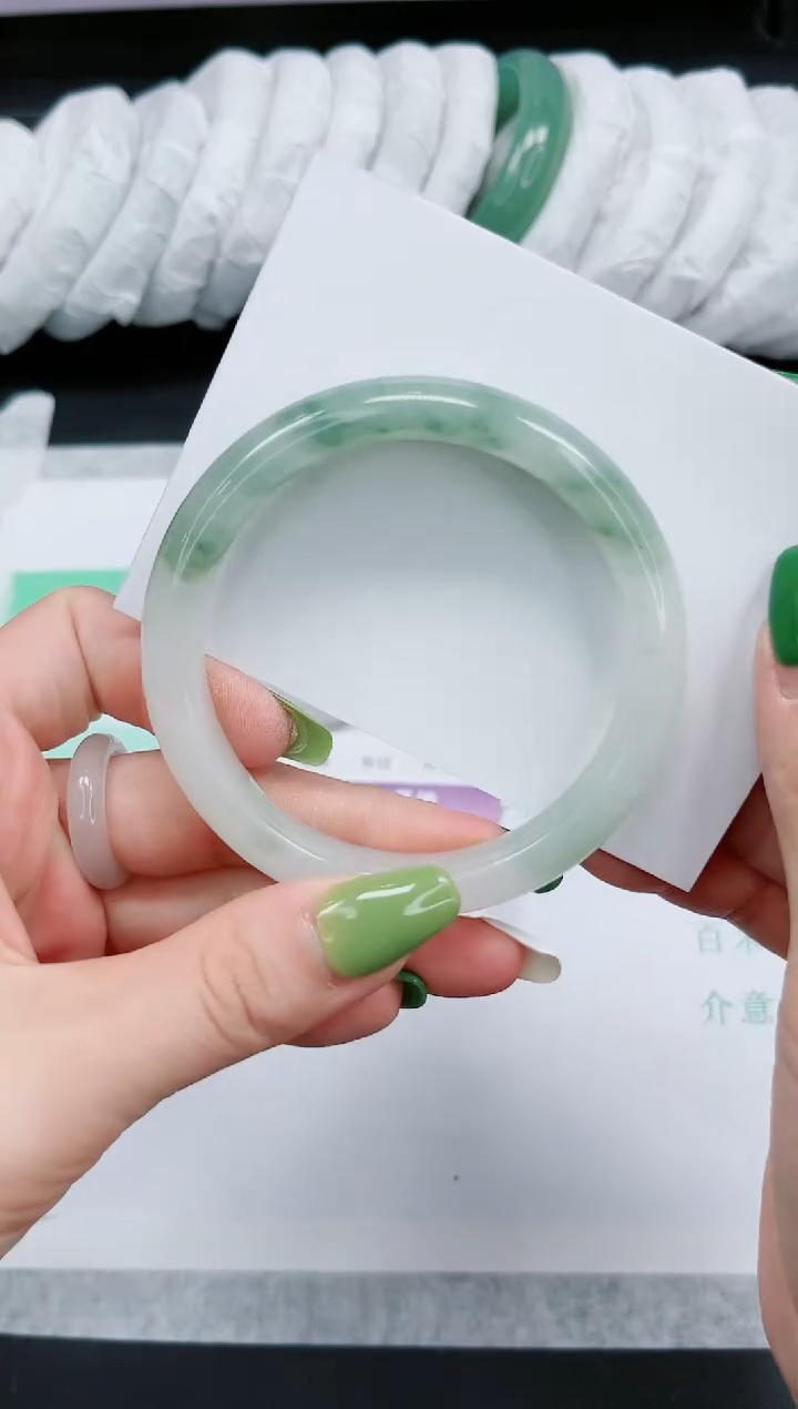 石英质玉手镯未镶嵌575-58.8