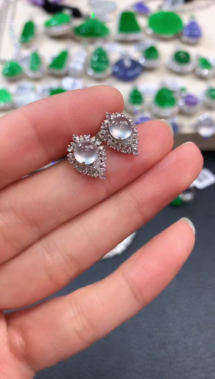 【闪购商品】翡翠耳饰18K金镶嵌m17    
