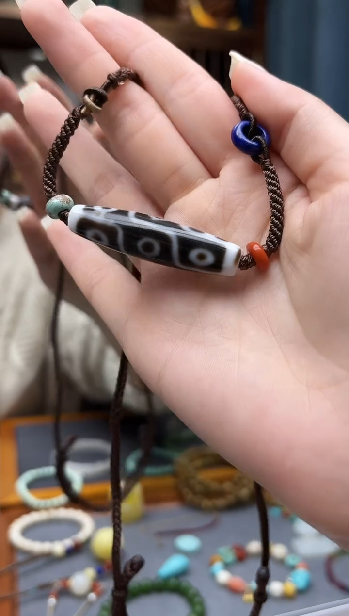 玛瑙/玉髓（覆膜）颈饰未镶嵌玛瑙桶珠吊坠GW