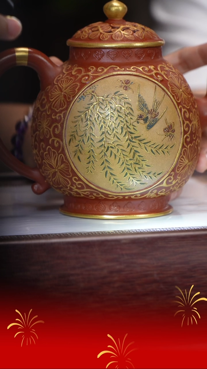 茶壶紫砂邵沛华/大红泥/镂空鸳鸯戏水/300c