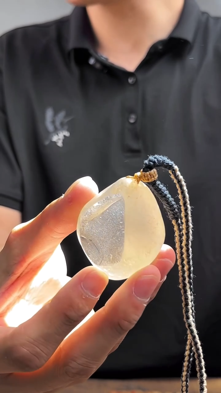 未镶嵌吊坠(赠链)水晶水晶