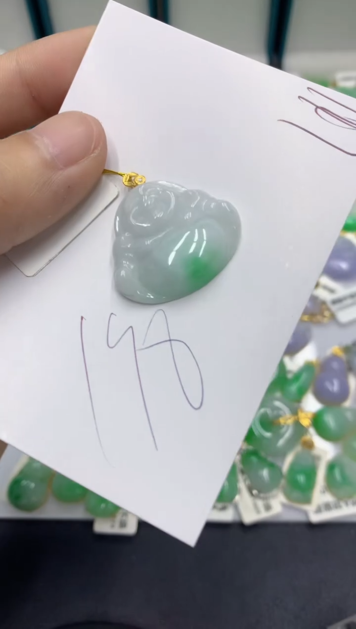 【闪购商品】翡翠颈饰18K金镶嵌翡翠