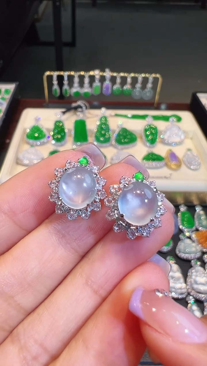 【闪购商品】翡翠耳饰18K金镶嵌翡翠