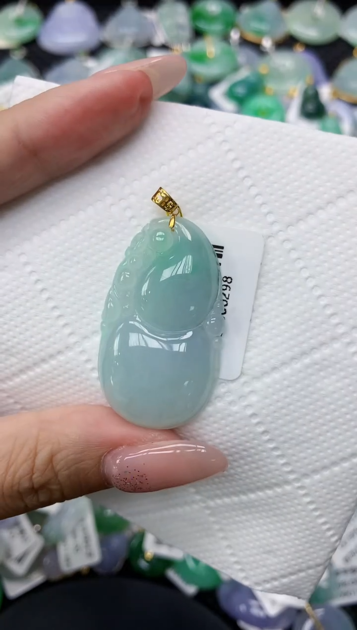 颈饰18K金镶嵌翡翠1111111111