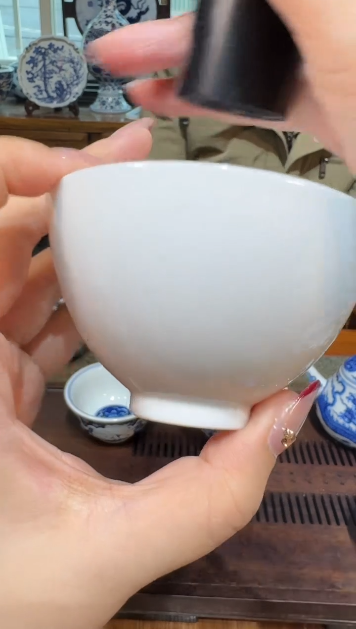 【闪购商品】杯愚拙造物白胎暗刻龙纹鸡心杯