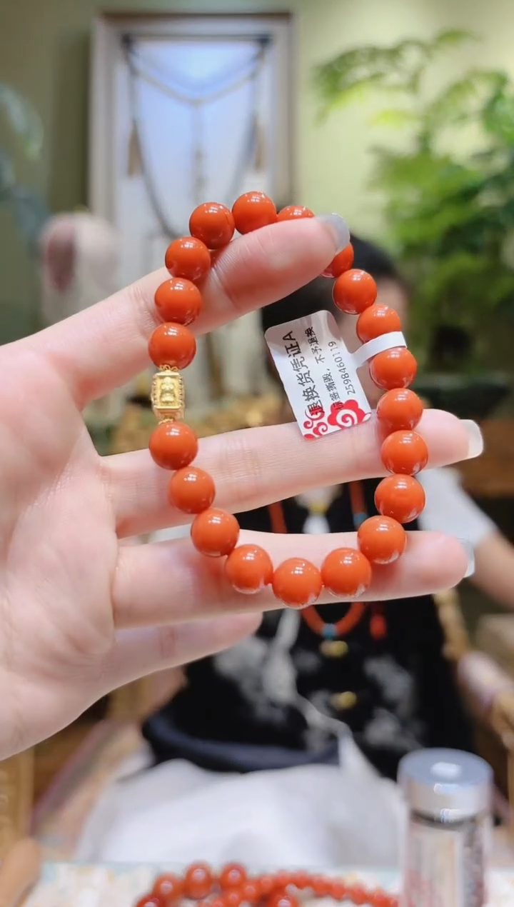 【闪购商品】南红玛瑙手串18K金镶嵌四面珠南红手串