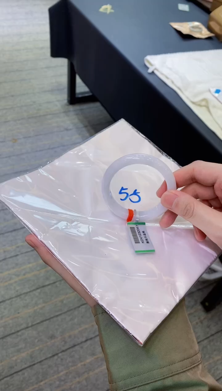 【闪购商品】翡翠手镯未镶嵌