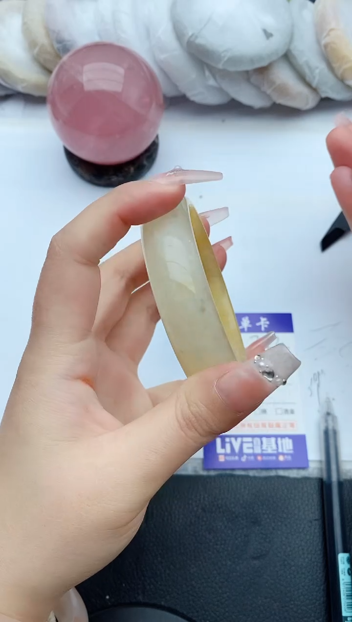 【闪购商品】石英质玉手镯未镶嵌293+60/61