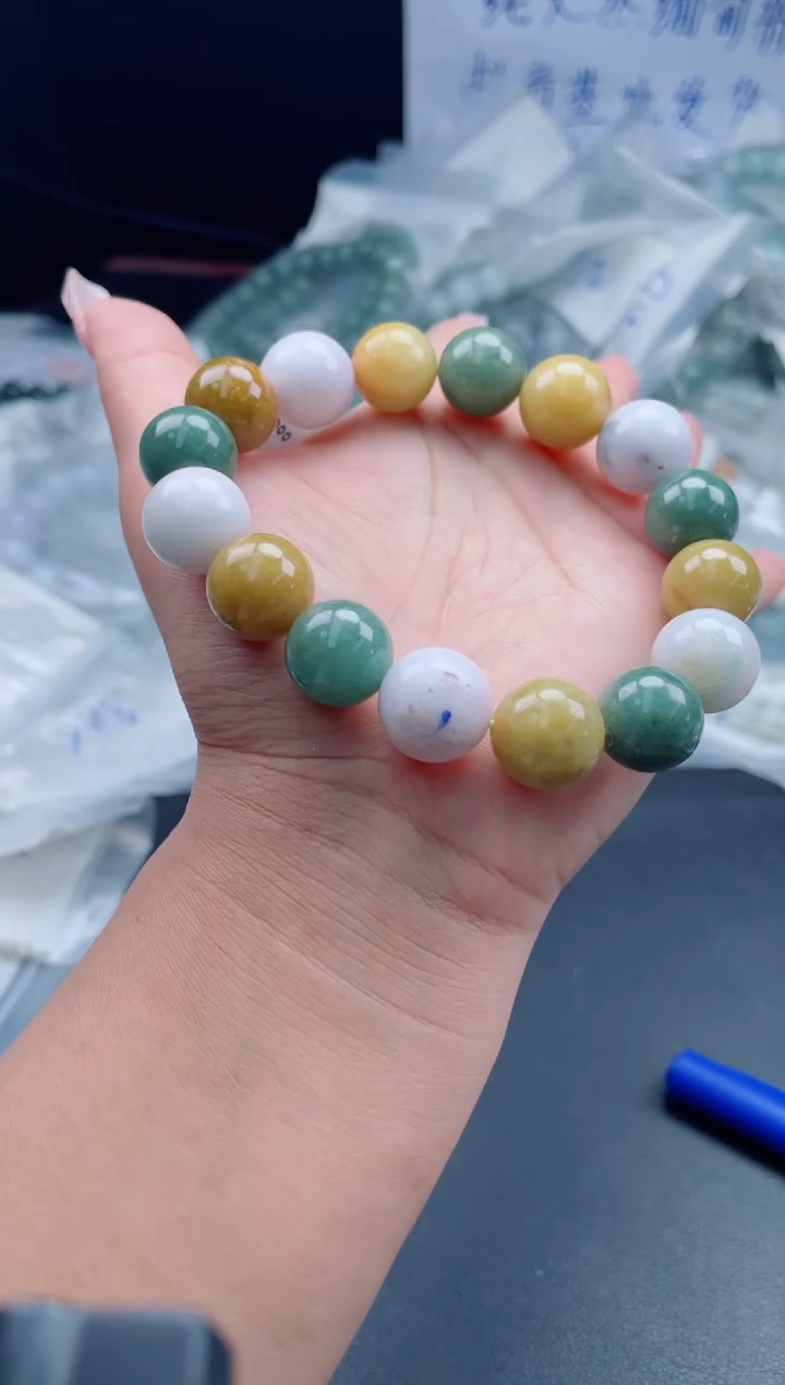 未镶嵌戒指翡翠珠串