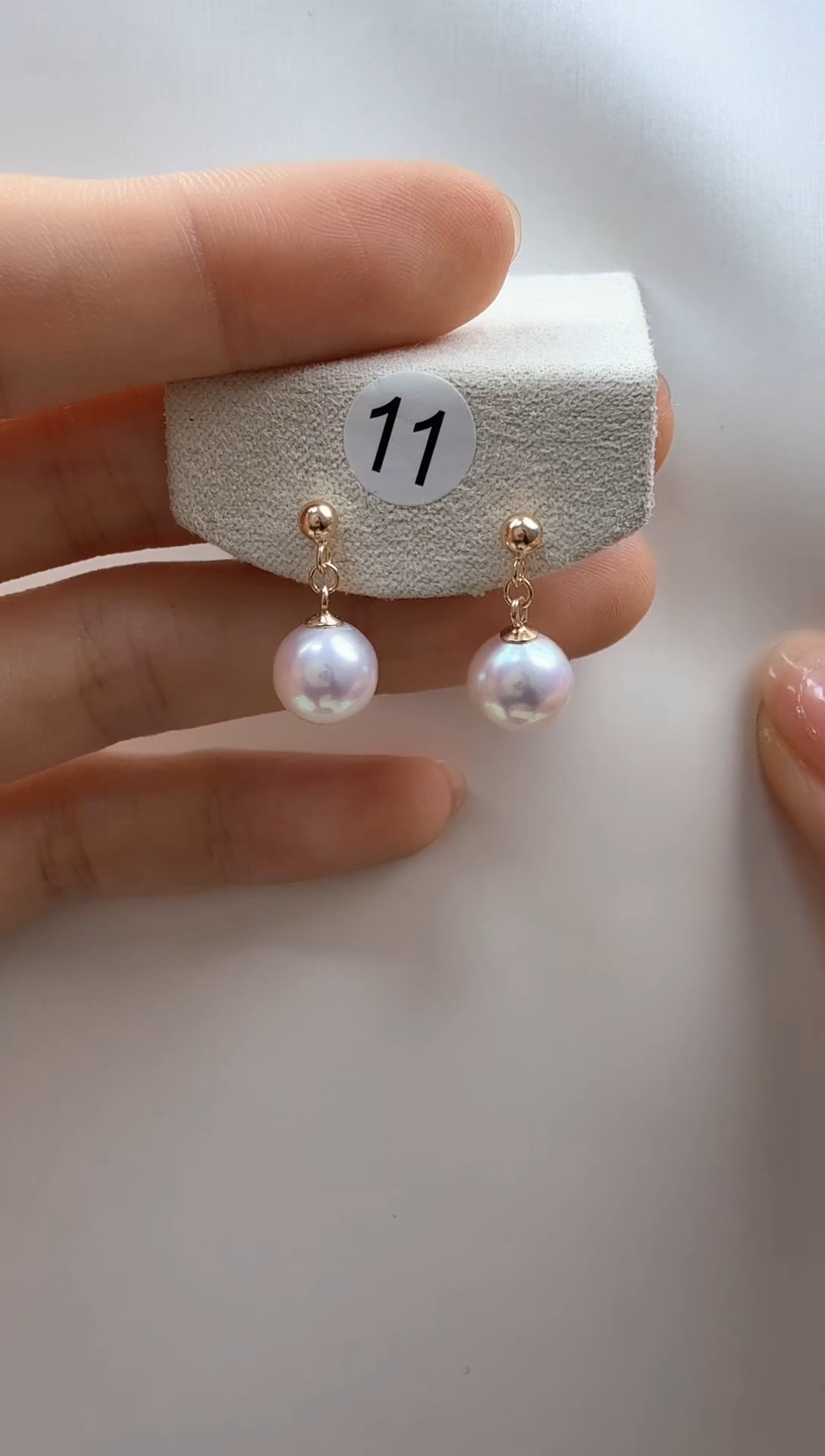 【闪购商品】淡水珍珠耳饰银S925镶嵌8-9mm淡水极光耳钉