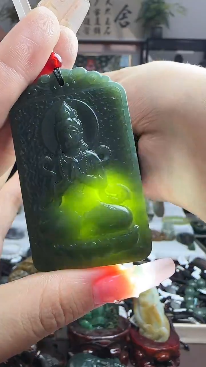 颈饰未镶嵌和田玉观音多样性发其一