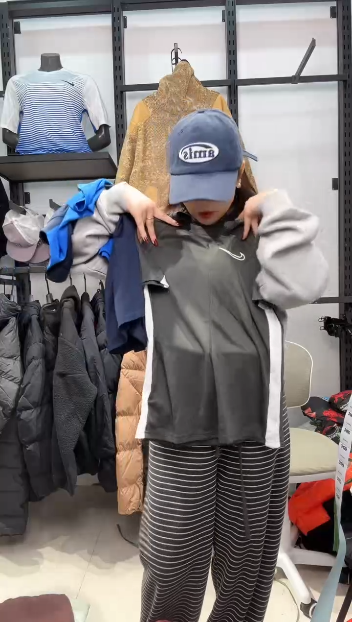 2456   编码  瑕疵直播间过款为准 尺码  ·  2件无售后