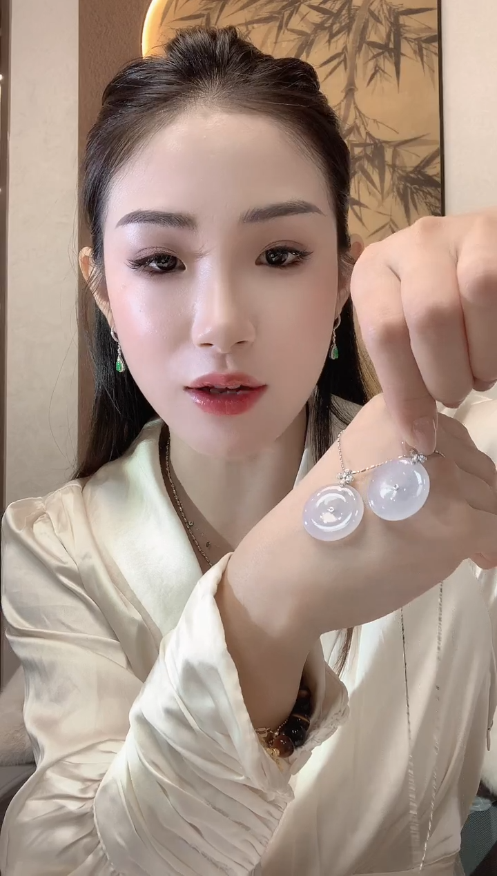 【闪购商品】翡翠吊坠(不含链)18K金镶嵌A3多样性发一件