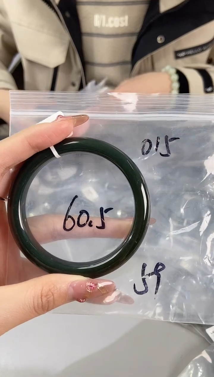 【闪购商品】和田玉手镯未镶嵌和田玉手镯015