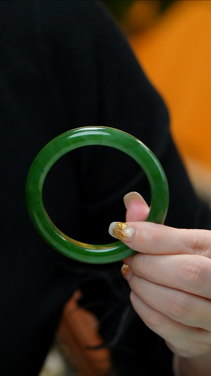 和田玉（碧玉）手镯未镶嵌碧玉手镯 56-63 多样性发其一 圈口备注