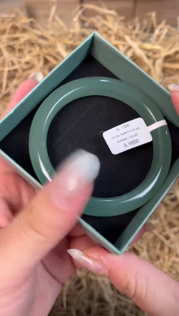 未镶嵌手镯石英质玉G-1306