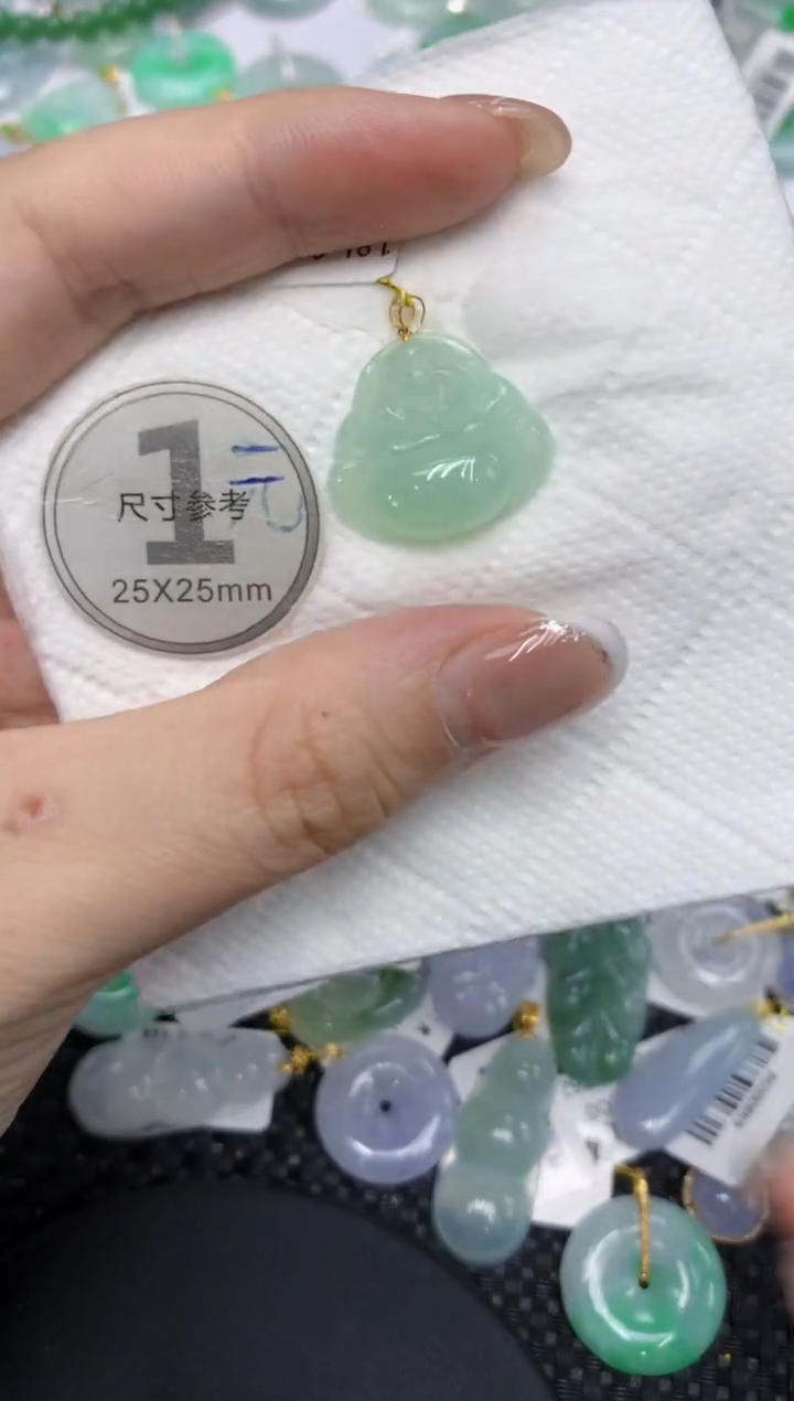 颈饰18K金镶嵌翡翠111111111