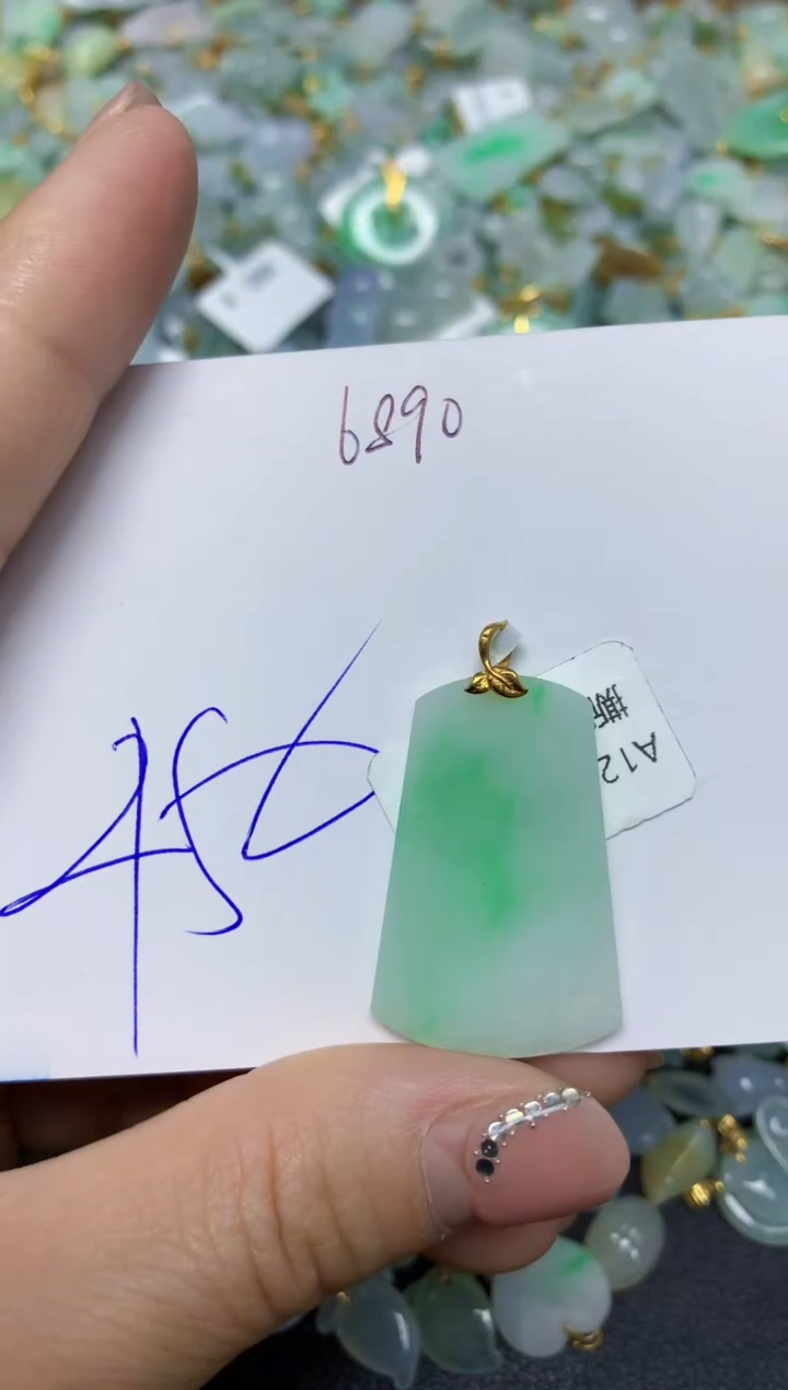 【闪购商品】翡翠挂件18K金镶嵌 天然翡翠A货