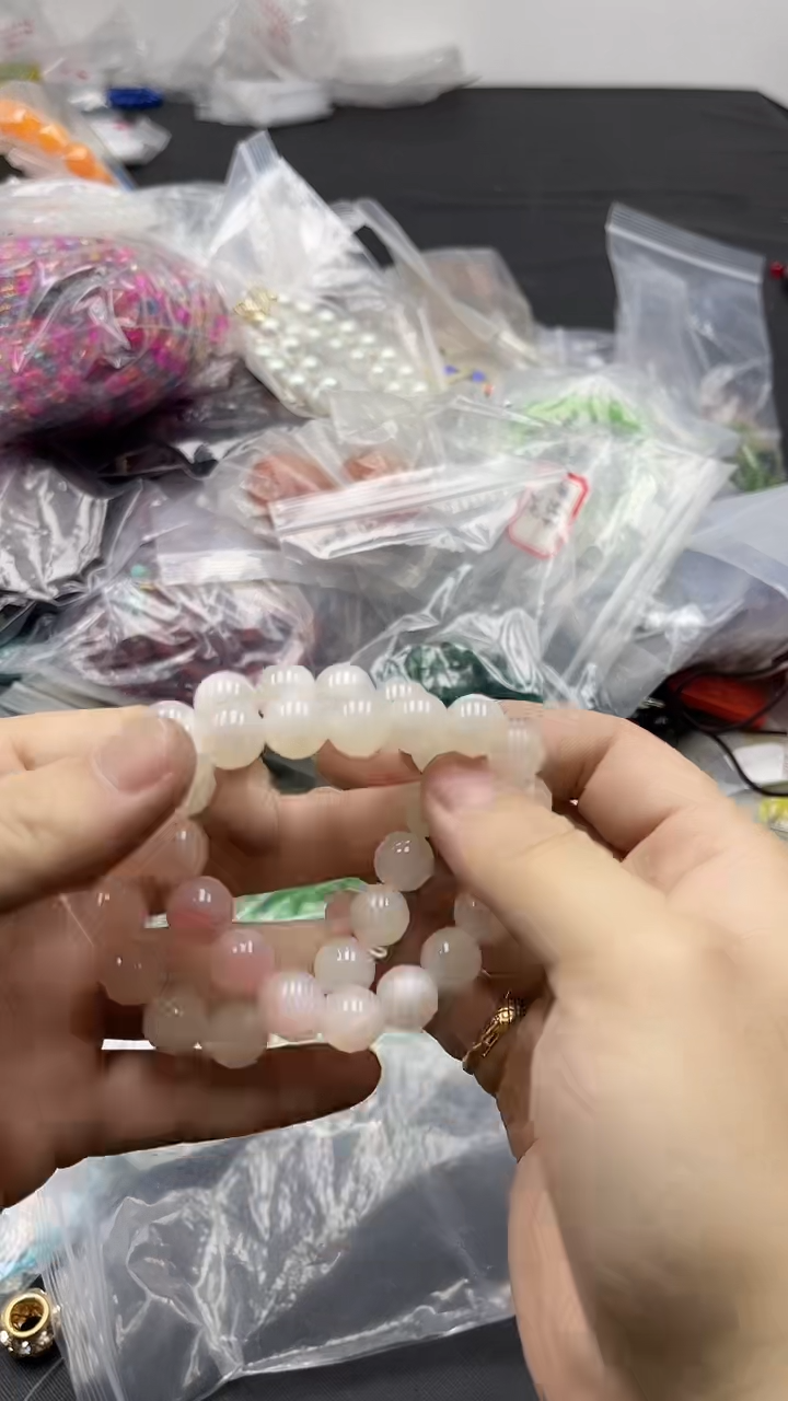 【闪购商品】硅化珊瑚手链未镶嵌54