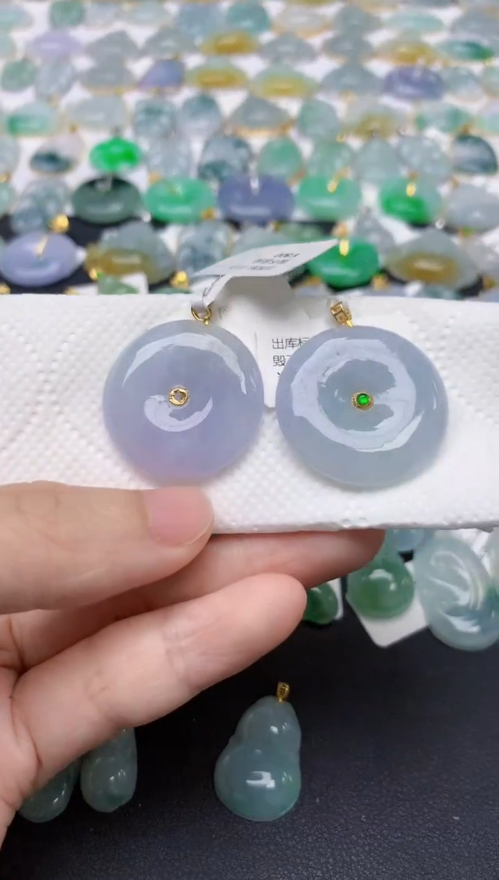 翡翠18K金镶嵌颈饰天然缅甸A货翡翠