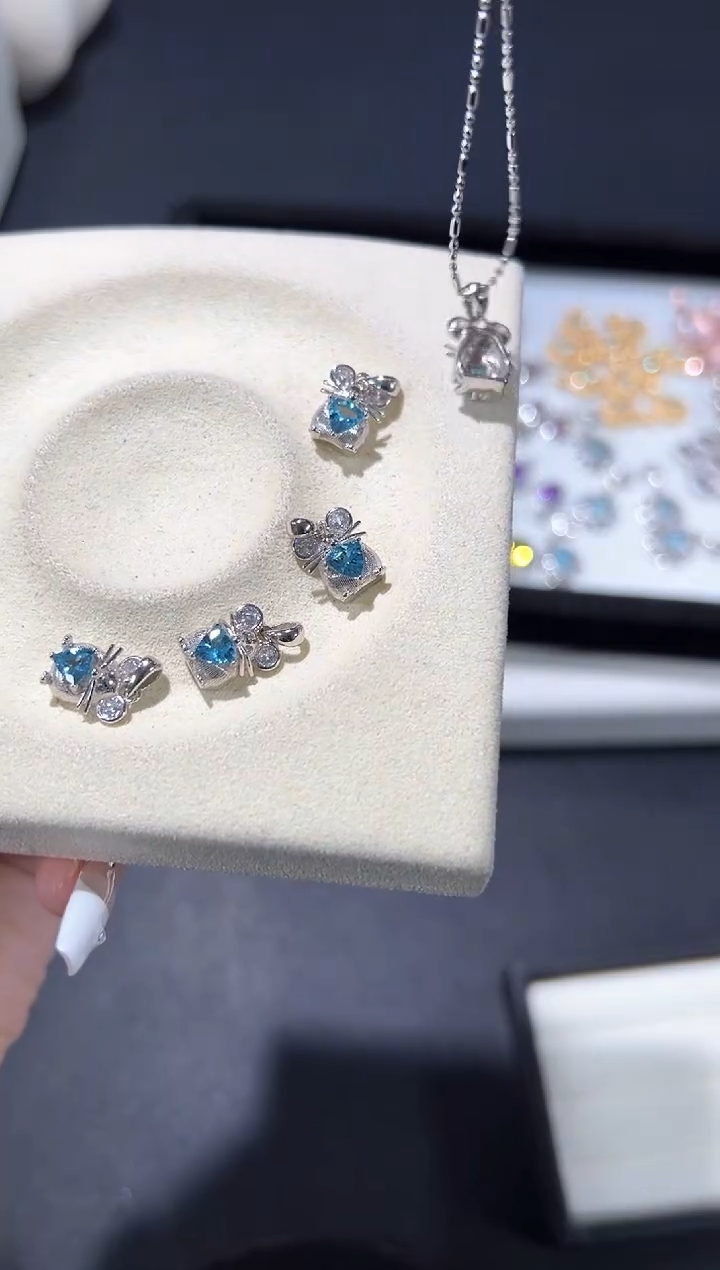 吊坠(不含链)银S925镶嵌托帕石64b多样性发其一【1个】