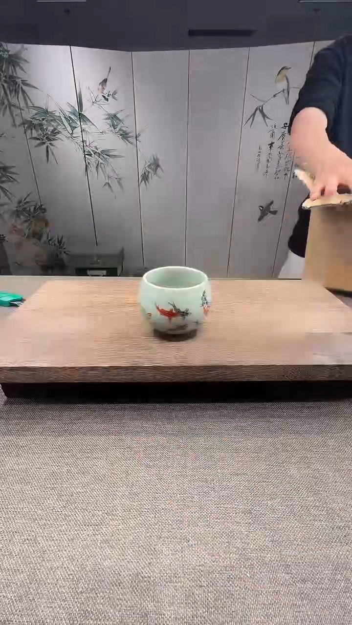 @微光茶器九鲤戏荷莲铜钱杯 TJ080