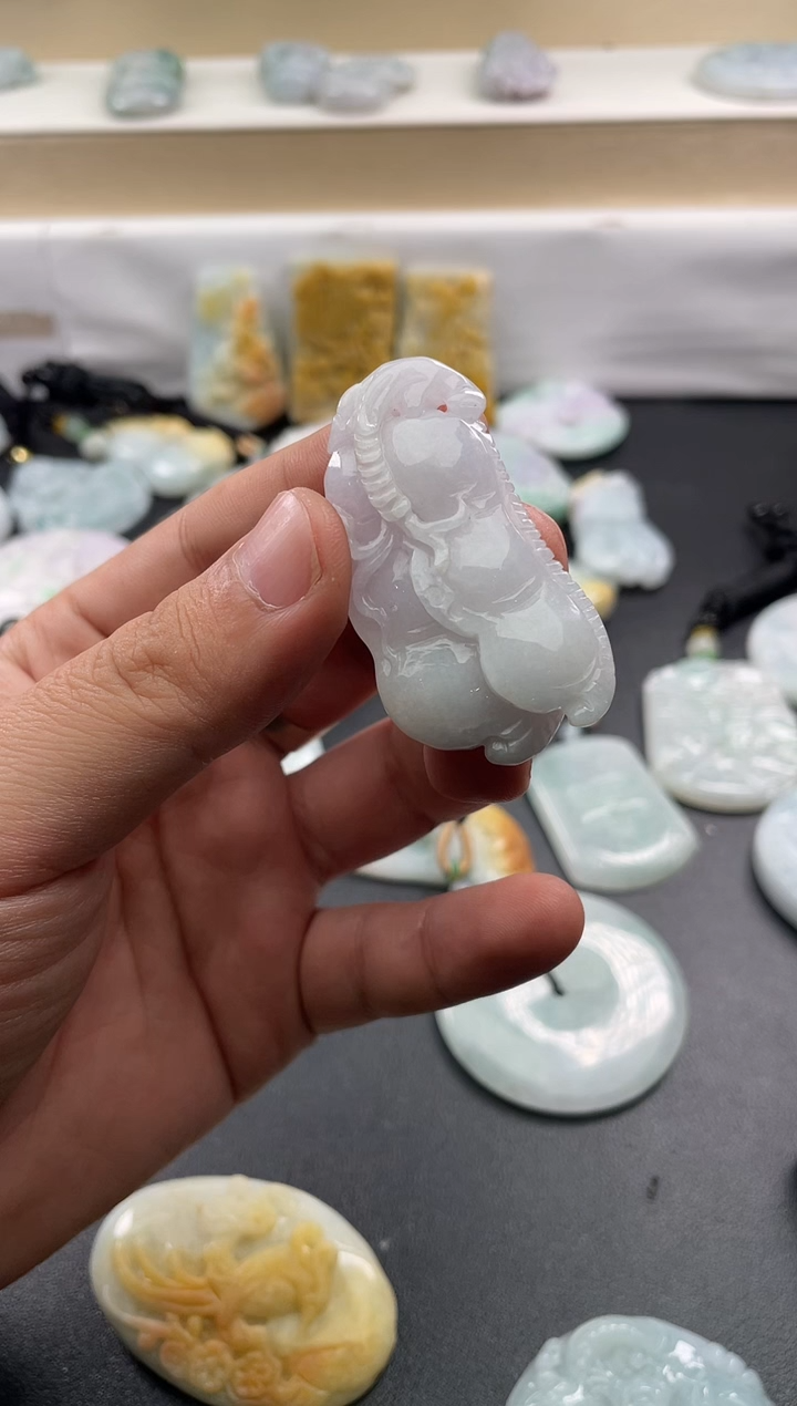 颈饰未镶嵌翡翠小**兔25/11/13/.379