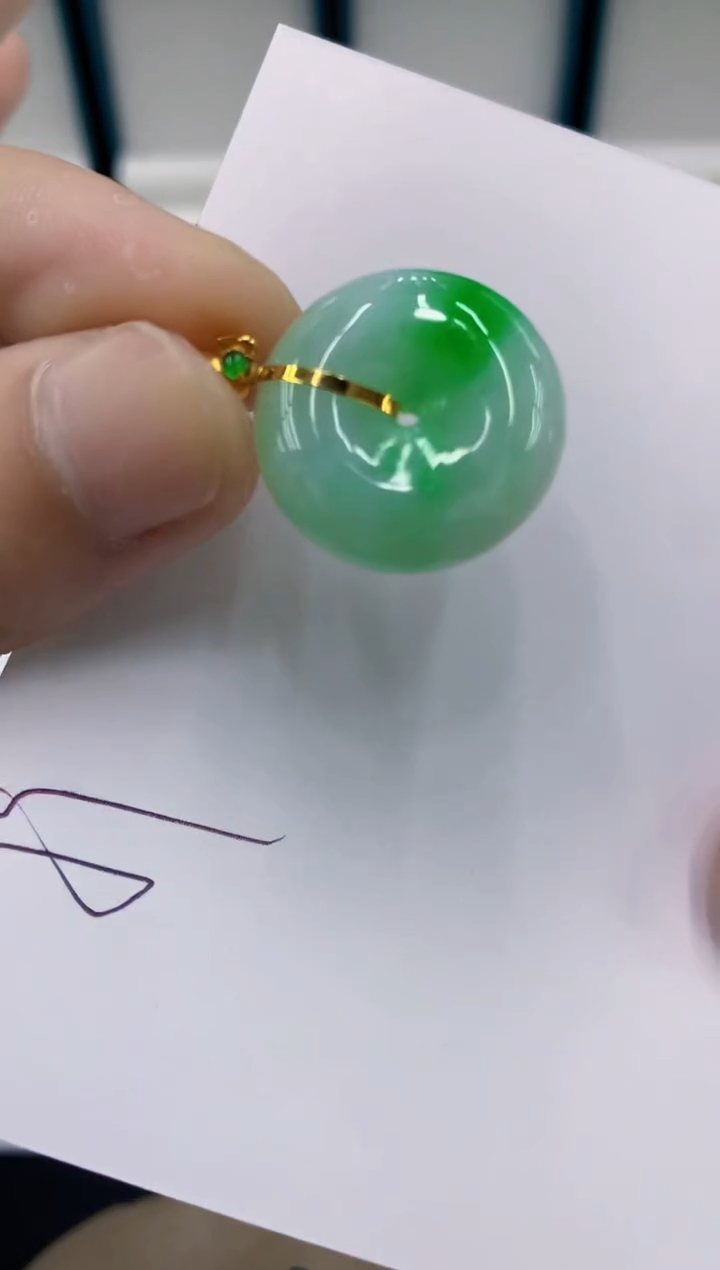 颈饰18K金镶嵌翡翠翡翠