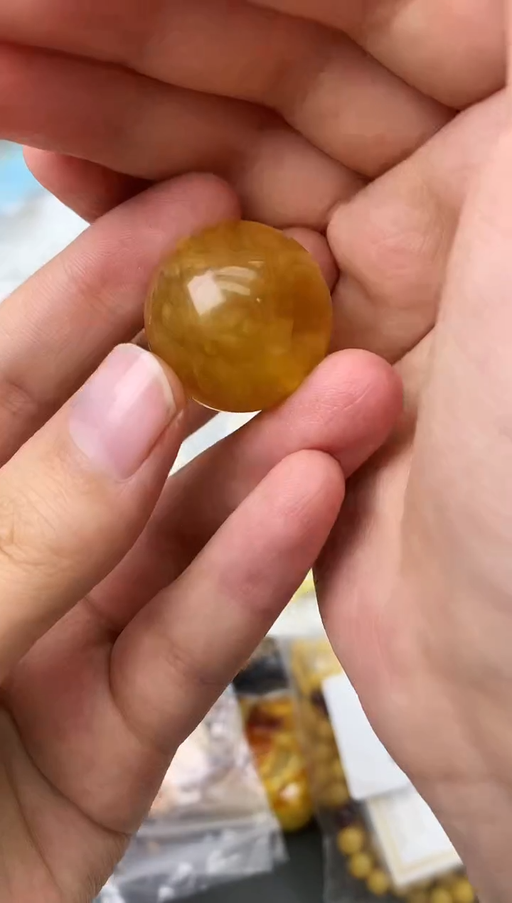 未镶嵌琥珀珠宝奇石134